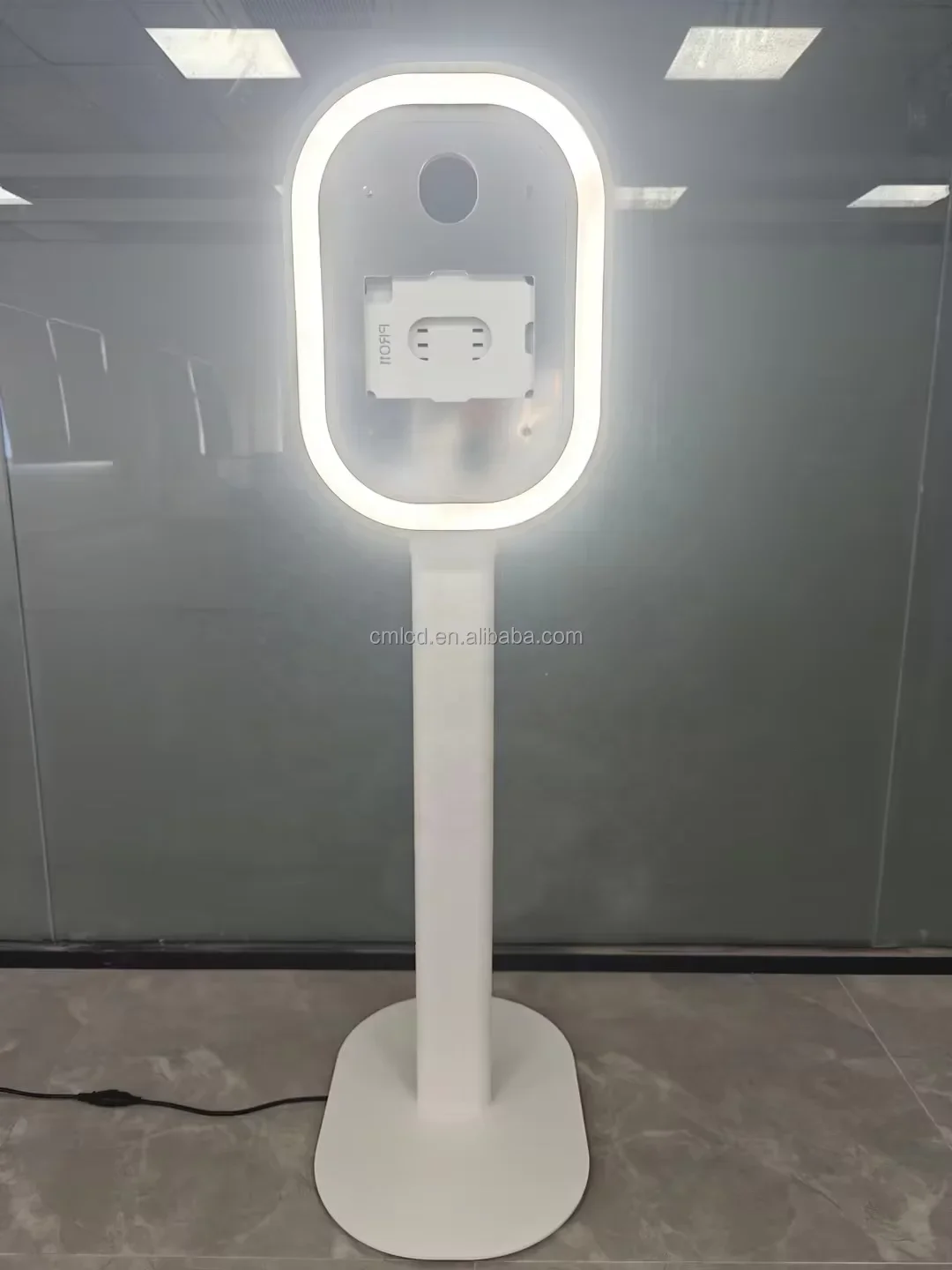 Przenośna fotobudka DSLR na im – Photo Booth Machine recenzja i cena
